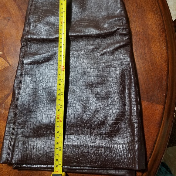 Old Navy brown reptile print leather skirt EUC - Picture 5 of 5